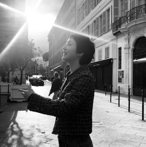 Popular photo full of fans’ love for Kim Goeun
