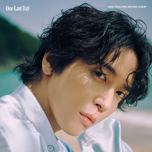 The most loved look of Jung Yonghwa today