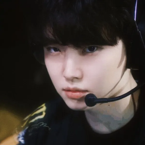 Popular profile photo of Chovy loved by fans