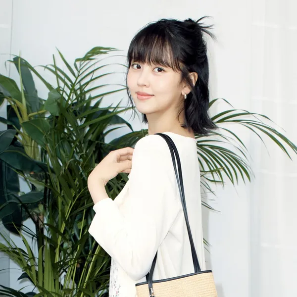 Popular photo full of fans’ love for Kim Sohyun