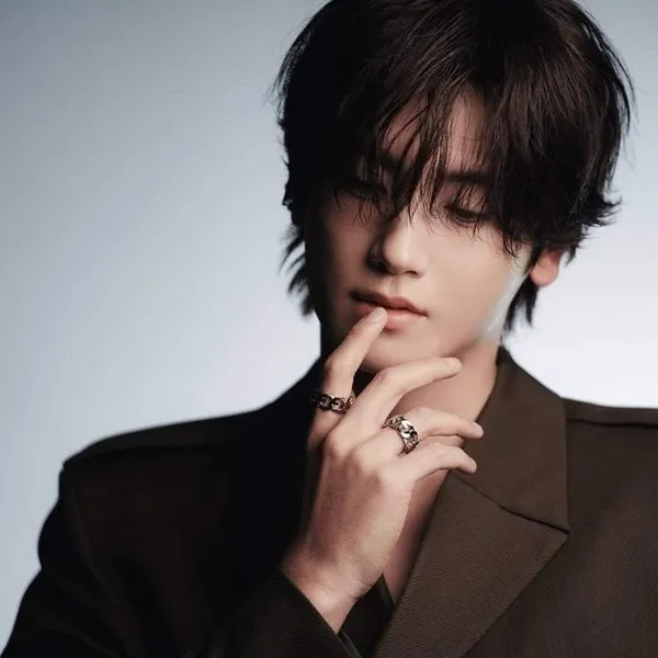 Popular photo full of fans’ love for Park Hyungsik