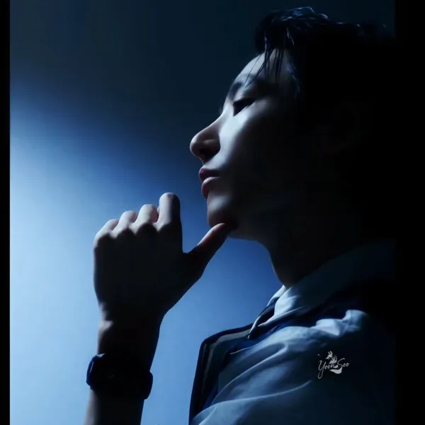 Popular photo full of fans’ love for Lee Soohyuk