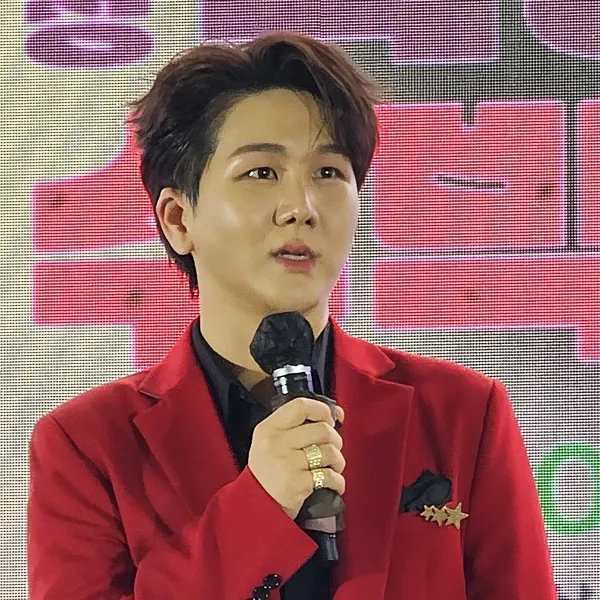 The most loved look of Kim Soochan today