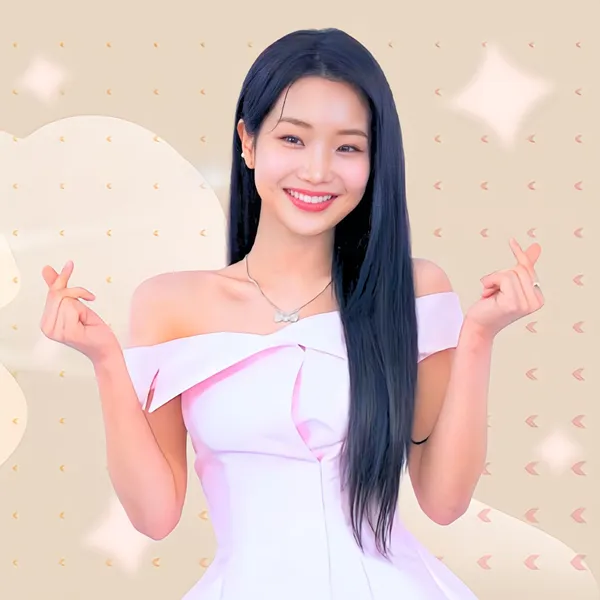 The most loved look of Kim Soyeon (2004) today