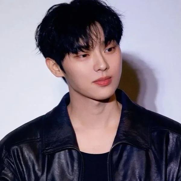 The most loved look of Choi Hyunwook today