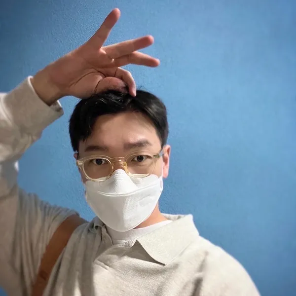 Popular photo full of fans’ love for Cho Seungwoo 