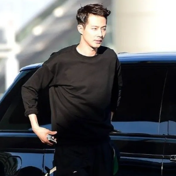Popular photo full of fans’ love for Jo Insung
