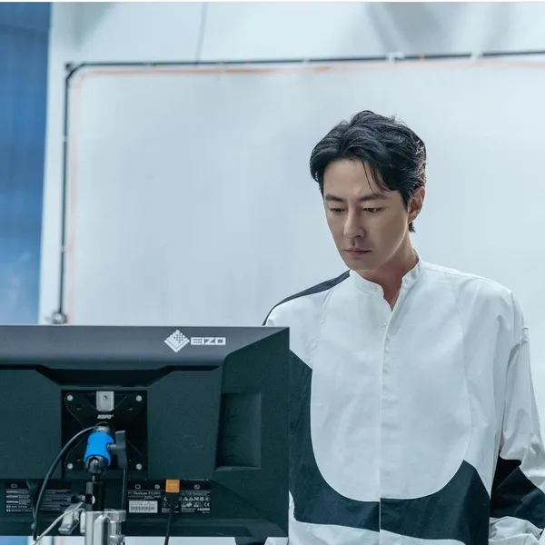 The most loved look of Jo Insung today