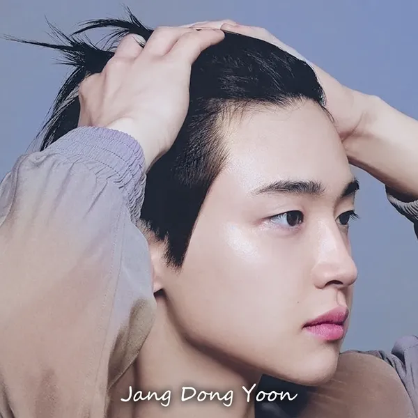 The most loved look of Jang Dongyoon today