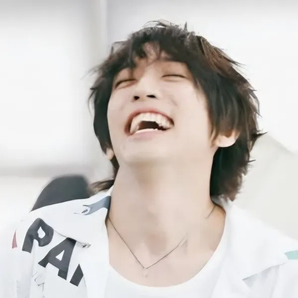 The most loved look of Lee Seungyoon today