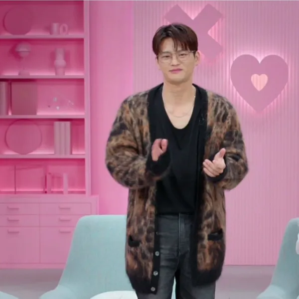 Popular photo full of fans’ love for Seo Inguk