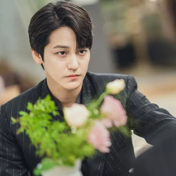 The most loved look of Kim Bum today