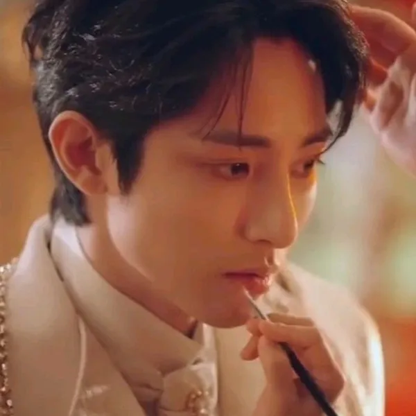 The most loved look of Lee Soohyuk today