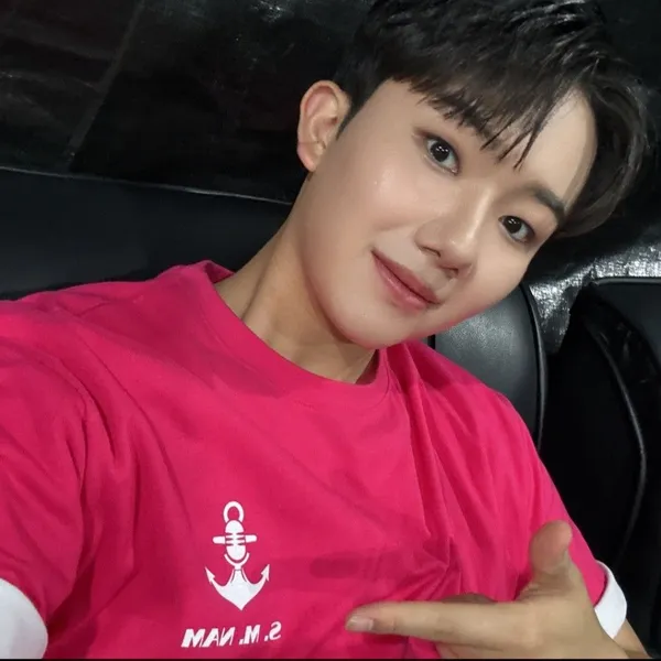 The most loved look of Nam Seungmin today