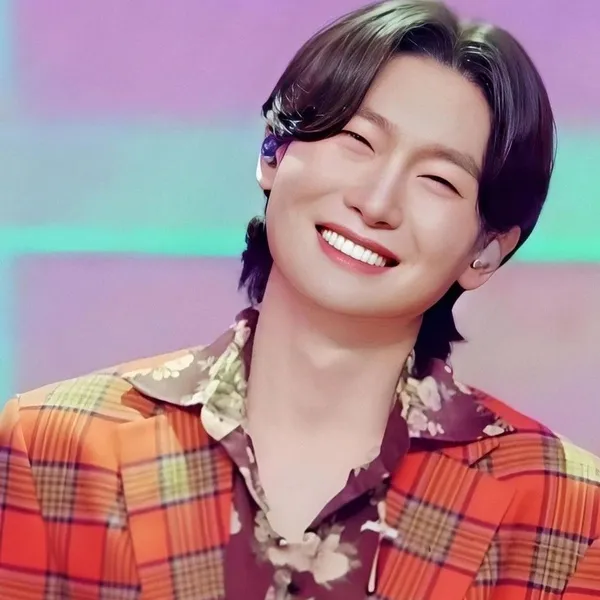 Popular photo full of fans’ love for Kim Yongbin