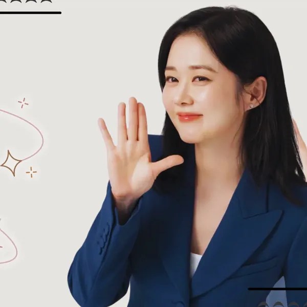 Popular photo full of fans’ love for Jang Nara