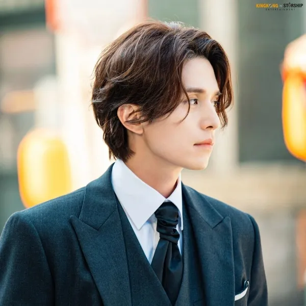 The most loved look of Lee Dongwook today