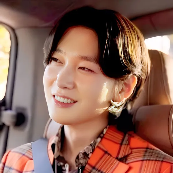 The most loved look of Kim Yongbin today