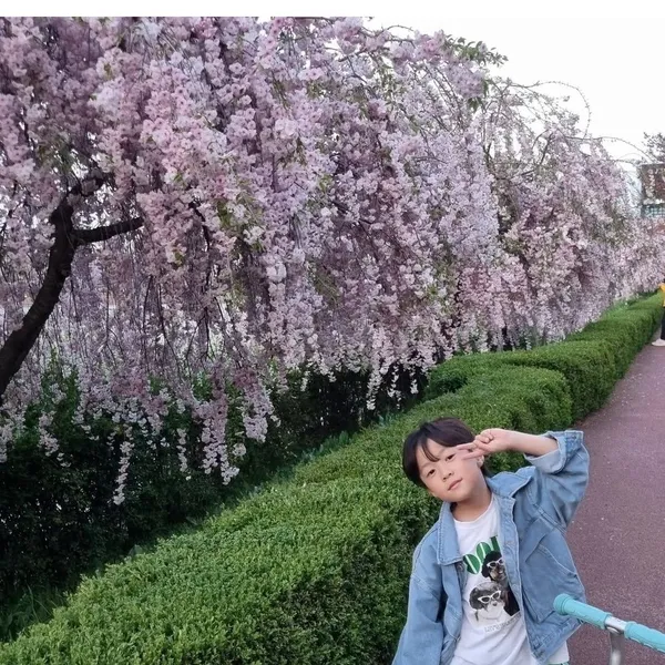 Popular photo full of fans’ love for You Jiwoo