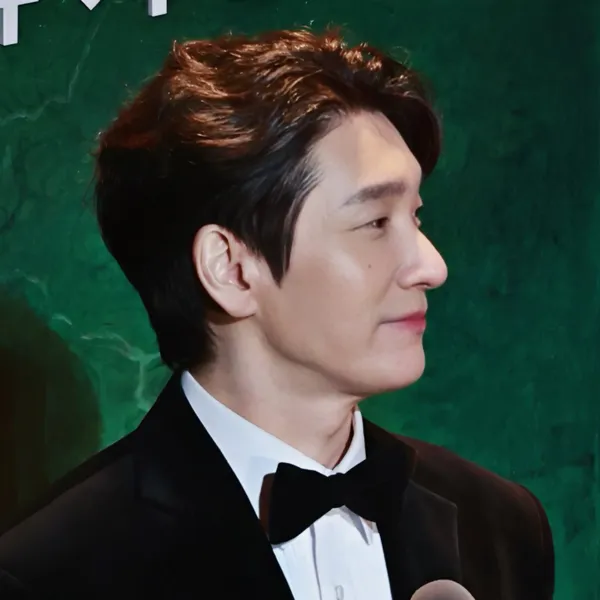 Popular photo full of fans’ love for Cho Seungwoo 