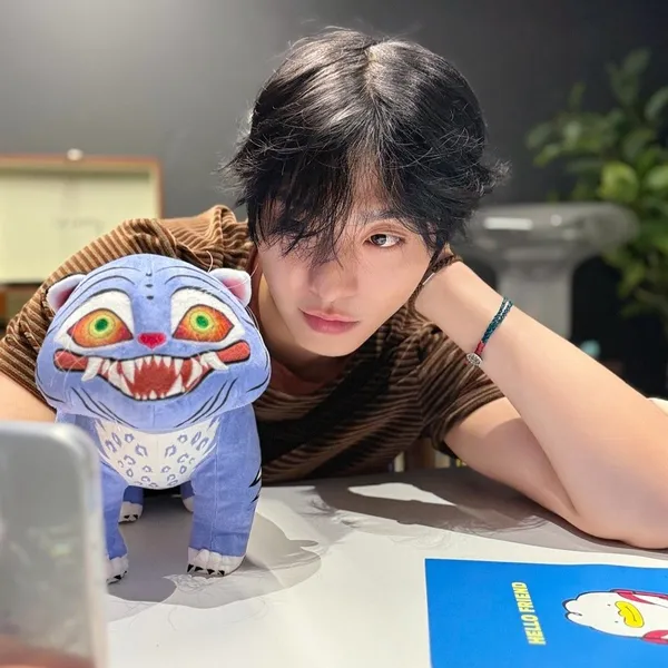 Popular photo full of fans’ love for Ahn Hyoseop