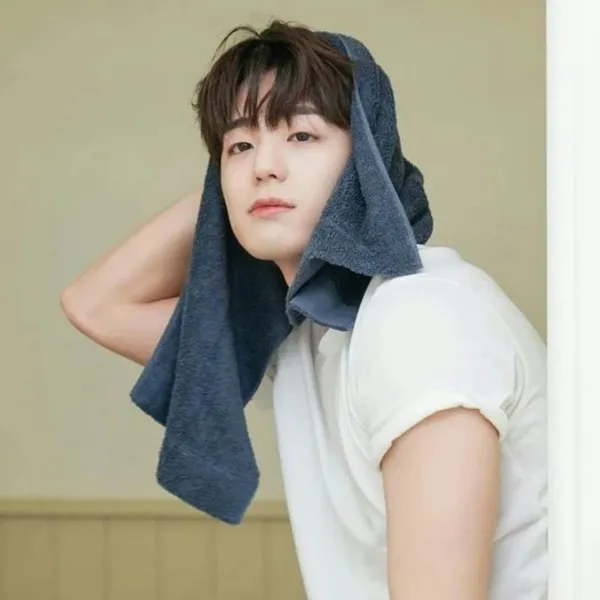Popular photo full of fans’ love for Kim Minkyu