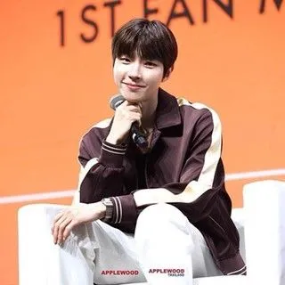 Top moment of Hwang Inyoup chosen by fans
