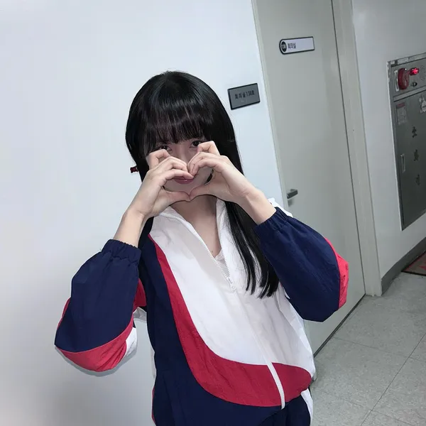 充滿粉絲愛的金所泫人氣照片