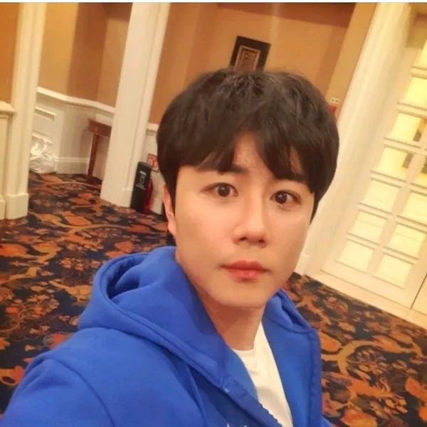 充滿粉絲愛的晉海成人氣照片