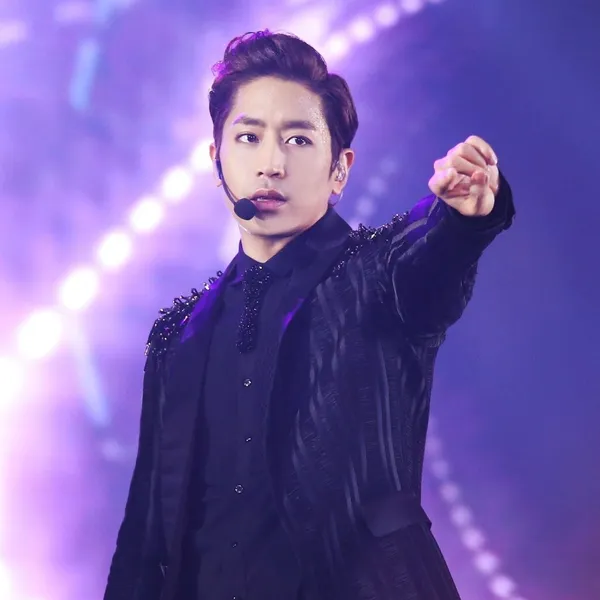 The most loved look of Mun Junghyuk (Eric) today