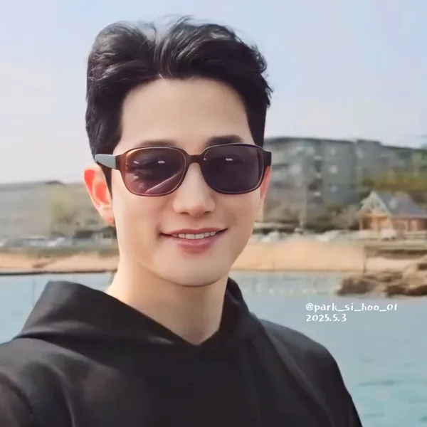 Momen terbaik Park Sihoo pilihan penggemar