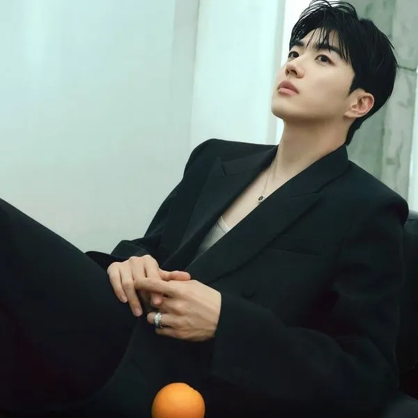 The most loved look of Kang Hoon today