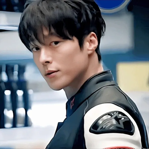 The most loved look of Jang Kiyong today