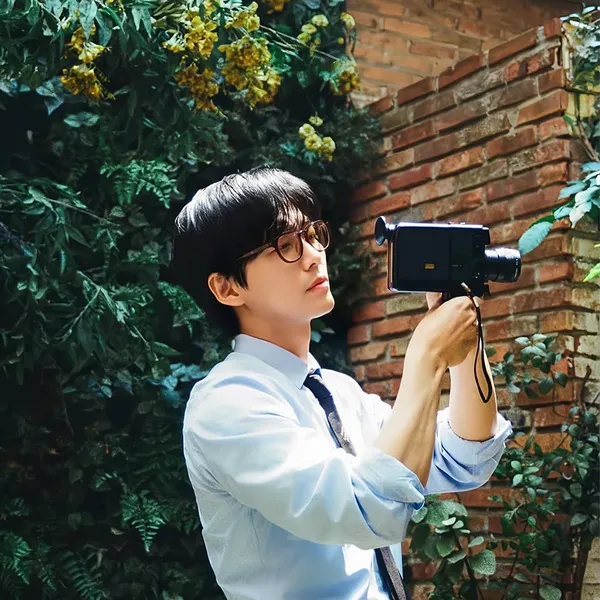 Popular photo full of fans’ love for Namkoong Min