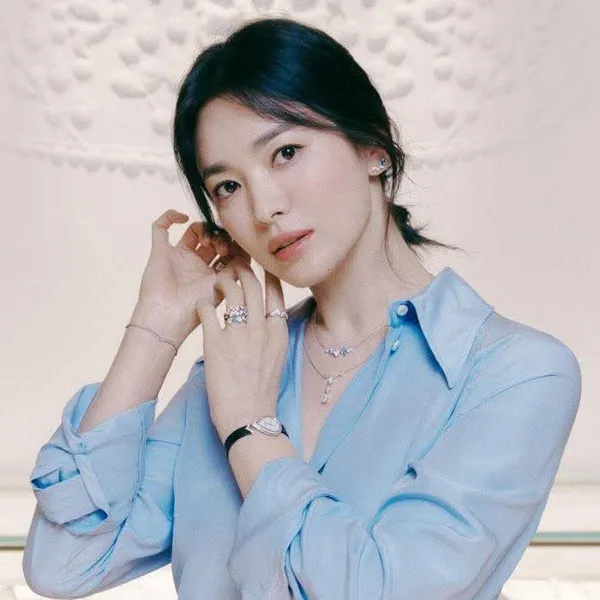 The most loved look of Song Hyekyo today