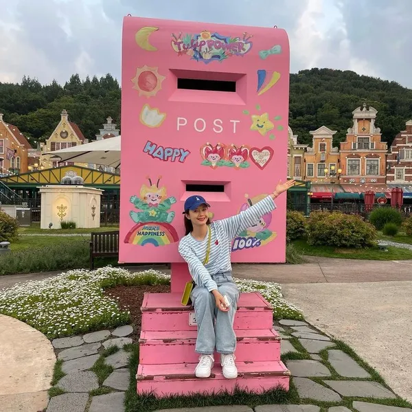 The most loved look of Jeon Somin today