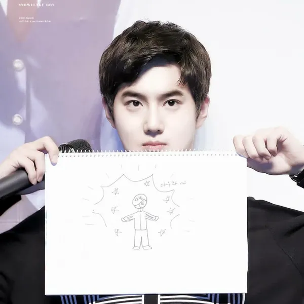 The most loved look of Suho today