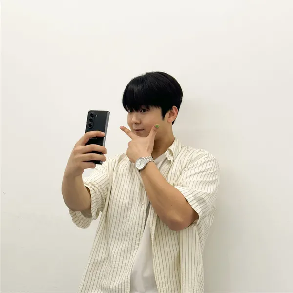 The most loved look of Park Minsu today