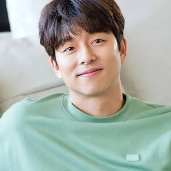 Popular photo full of fans’ love for Gong Yoo