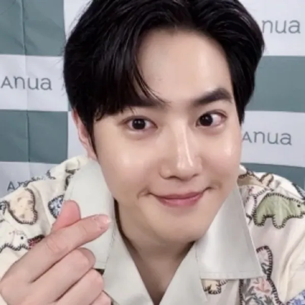 The most loved look of Suho today