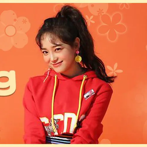 The most loved look of Kim Sejeong today