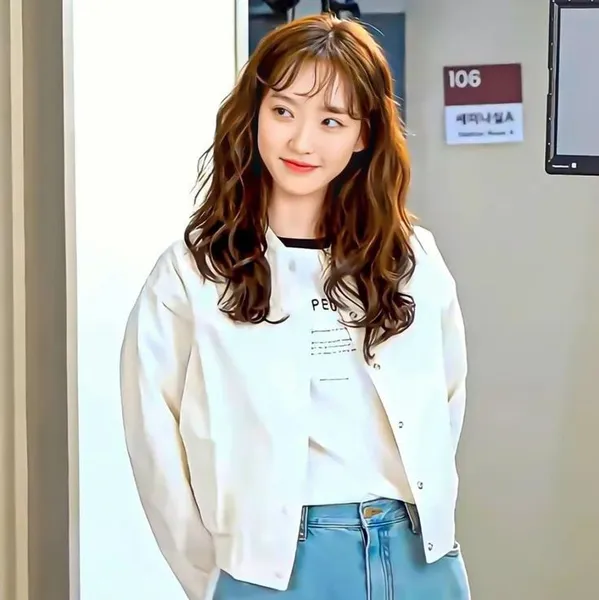 Popular photo full of fans’ love for Han Jihyun