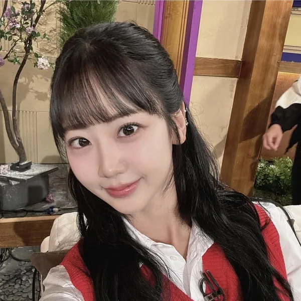 Popular photo full of fans’ love for Kang Hyeyeon