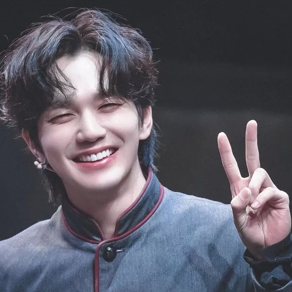 Popular photo full of fans’ love for Yoo Seungho