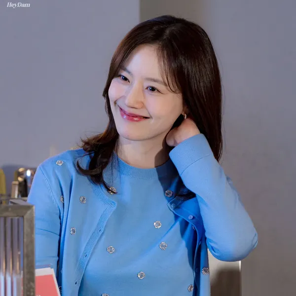 Popular photo full of fans’ love for Moon Chaewon
