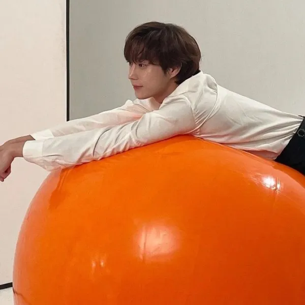 The most loved look of Kim Youngdae today