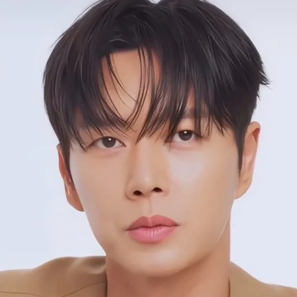 The most loved look of Park Haejin today