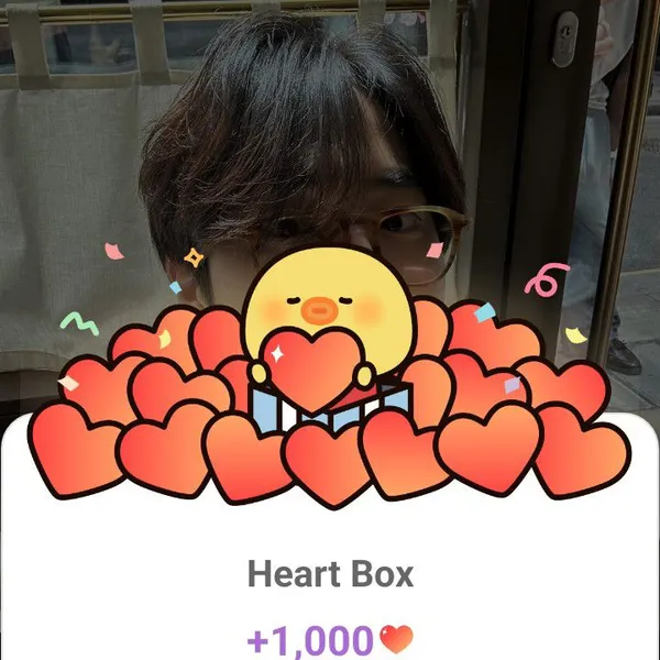 Popular photo full of fans’ love for Suho