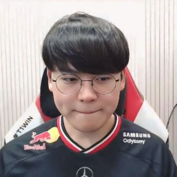 Representative photo of Gumayusi showing their charm