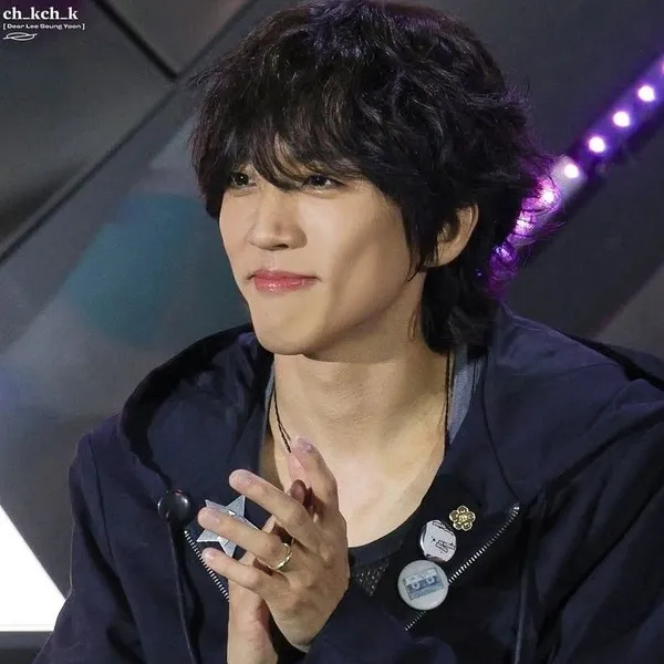 Popular photo full of fans’ love for Lee Seungyoon